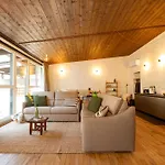 Dimora Perla Di - Spacious Wine Estate Retreat Near Bernina Express Villa di Tirano