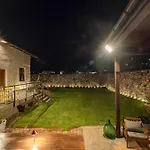 Dimora Perla Di - Spacious Wine Estate Retreat Near Bernina Express Feriehus Villa di Tirano
