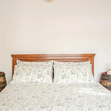 Holiday home Dimora Perla Di - Historical Wine Retreat Near Bernina Express