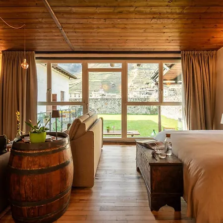 Feriehus Dimora Perla Di - Spacious Wine Estate Retreat Near Bernina Express Villa di Tirano