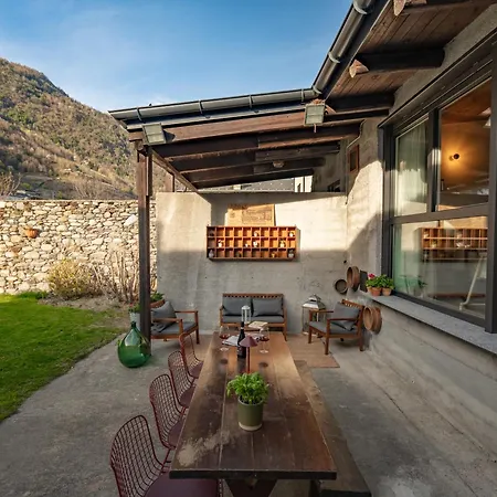 Dimora Perla Di - Spacious Wine Estate Retreat Near Bernina Express * Villa di Tirano