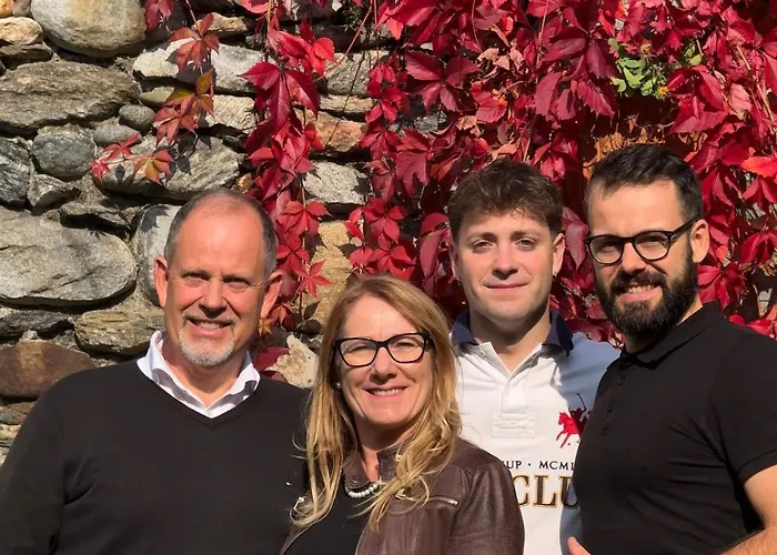 Dimora Perla Di - Historical Wine Retreat Near Bernina Express